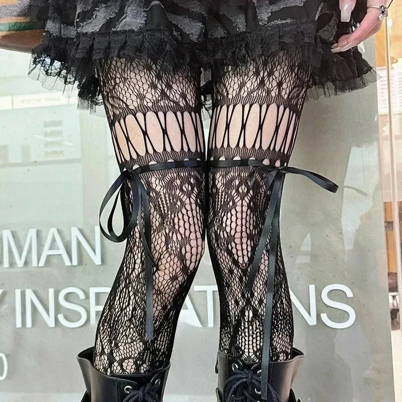 Stoking Suspender Gothic Berenda Jala Transparan Detail Ikat Wanita Seksi Setinggi Paha Aksen Pita Putih Hitam Pantyhose