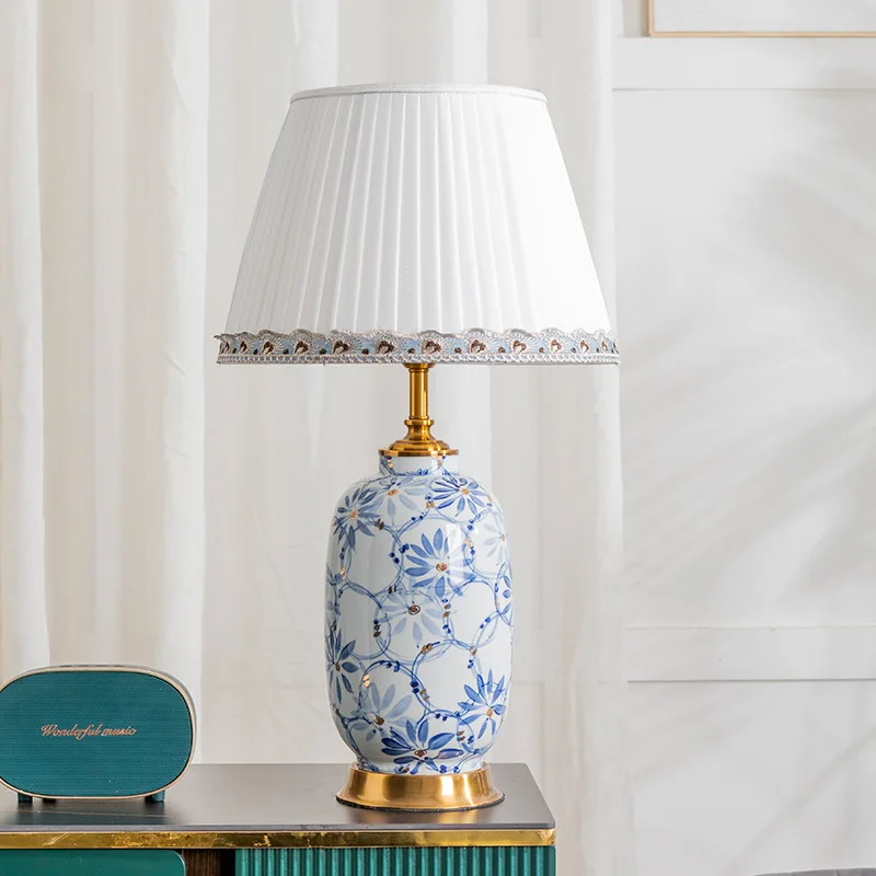 

Jingdezhen Classical Ceramic Table Lamp American Bedroom Bedside Study Hotel Desk Light European Retro Pattern Lighting Fixtures