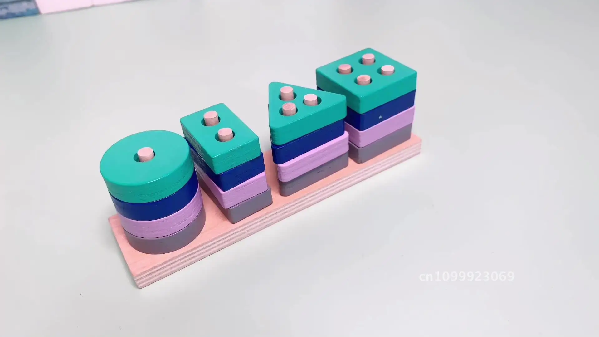 Рисунок 2 - Детские деревянные строительные блоки