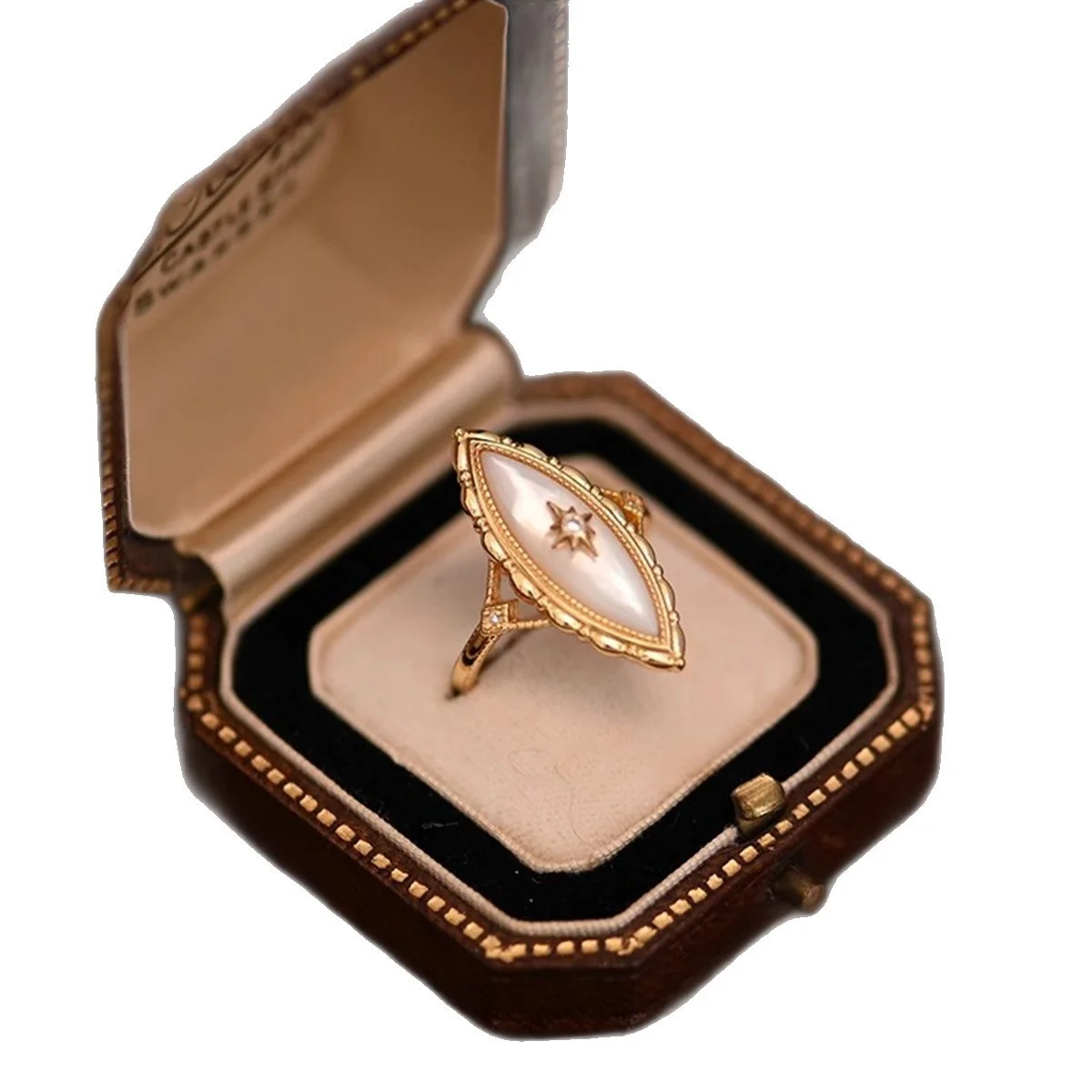 

Wholesale Luxury Fashion 925 Silver Natural White Shell Marquise Ring Niche Irregular Finger Band Fine Jewelry For Women Bijoux