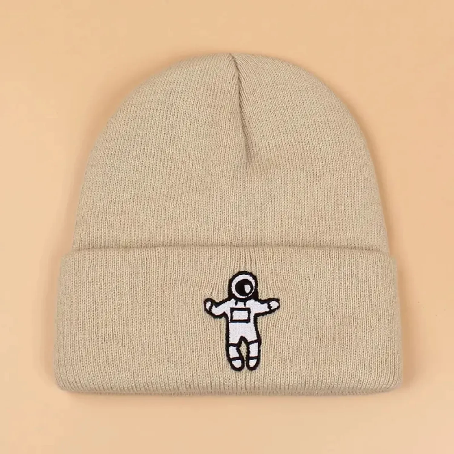 Stylish 1pcs Astronaut Acrylic Knit Cap for Sports Enthusiasts