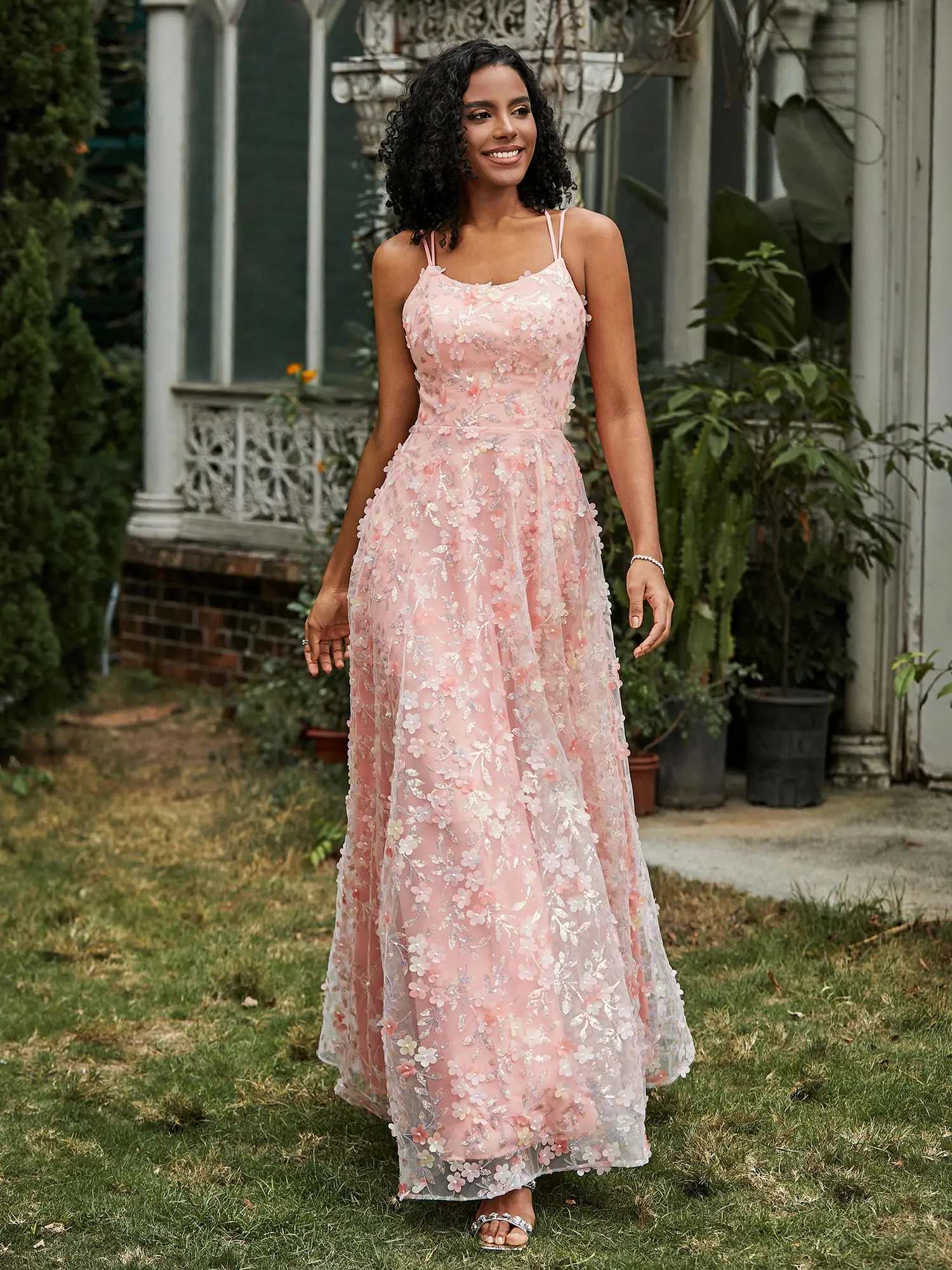 Spaghetti Straps Lace-Up Flowers Appliqued Prom Dress A Line Sleeveless Evening Dress Criss-Cross Straps Formal Occasion Gowns