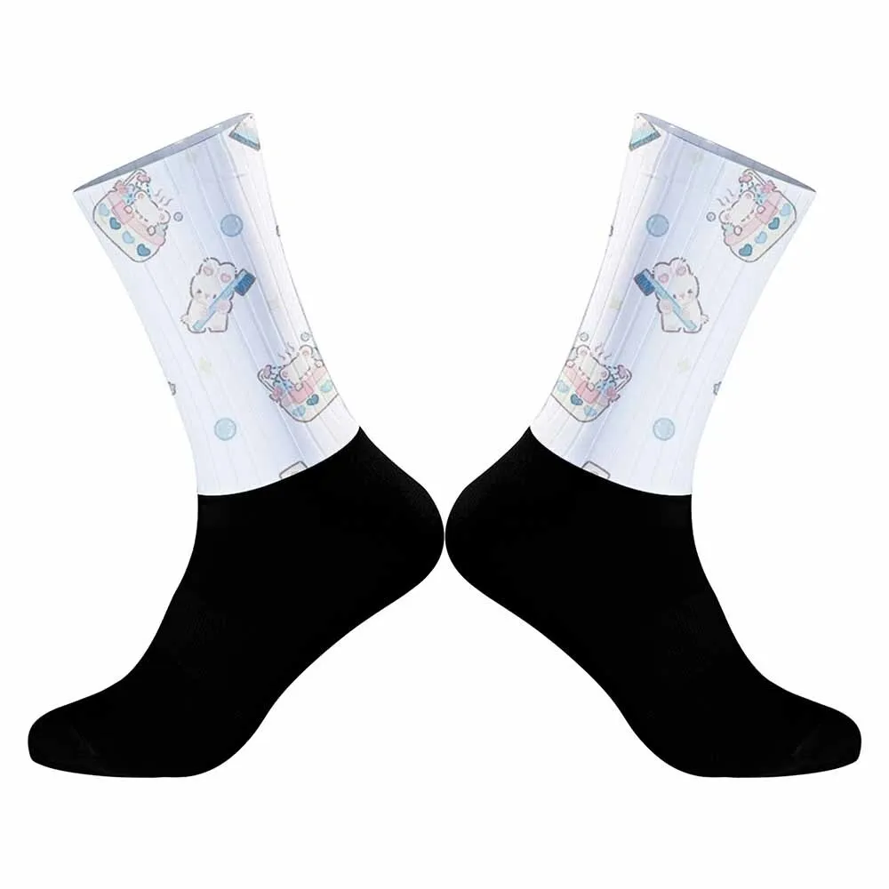 Cute bunny pattern sports cycling socks, unisex, sweat absorbing, suitable for outdoor sports enthusiasts and more people