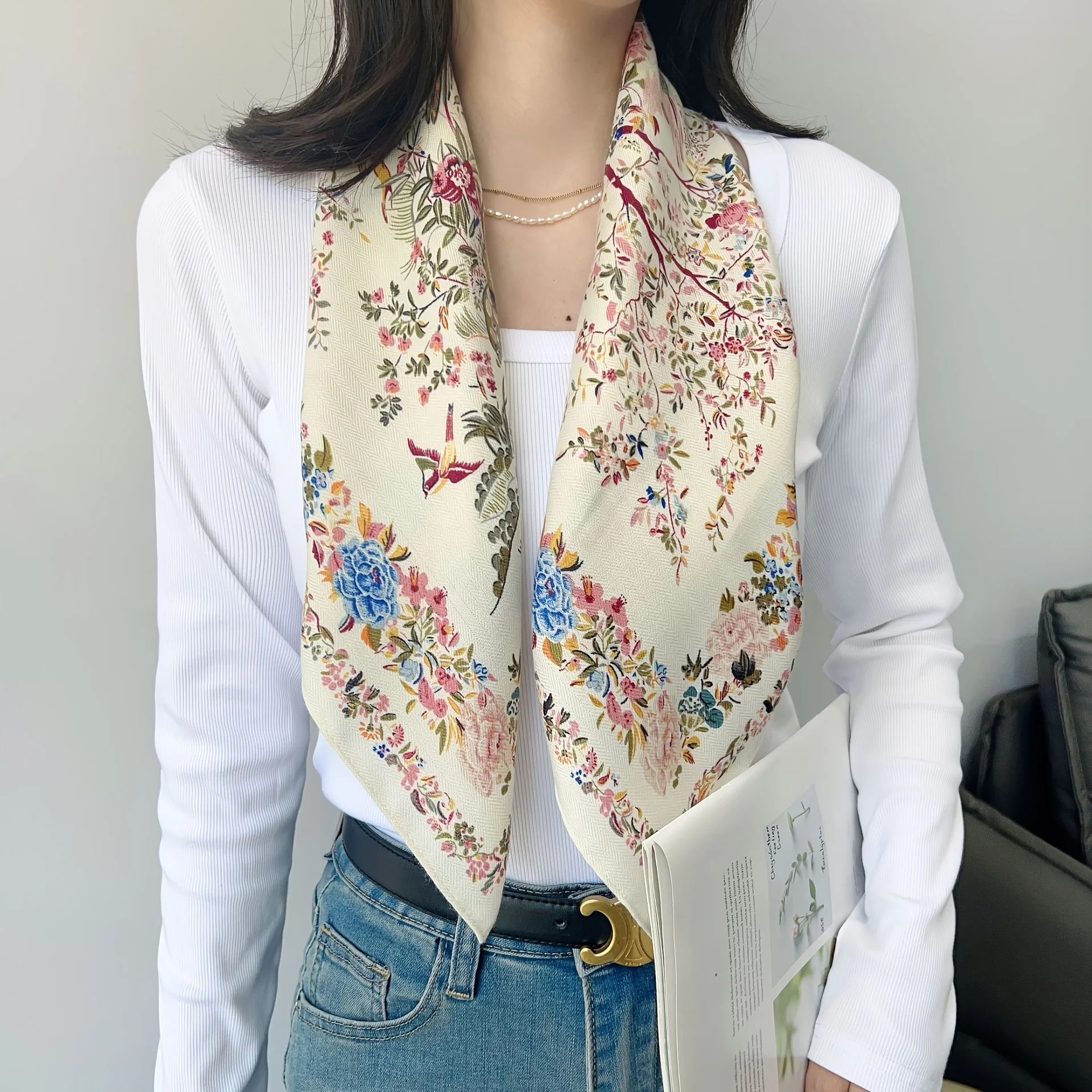 

Шелковый платок с цветочным принтом, 1 шт., женский, роскошный, мягкий, модный, для повседневной носки, офиса, вечеринок, в подарок женщинам