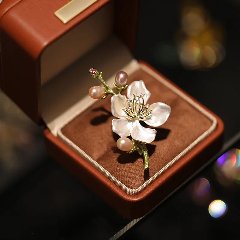 MINWEEN  Natural Pearl Crabapple Flower Brooch Accessories For Women Wholesale