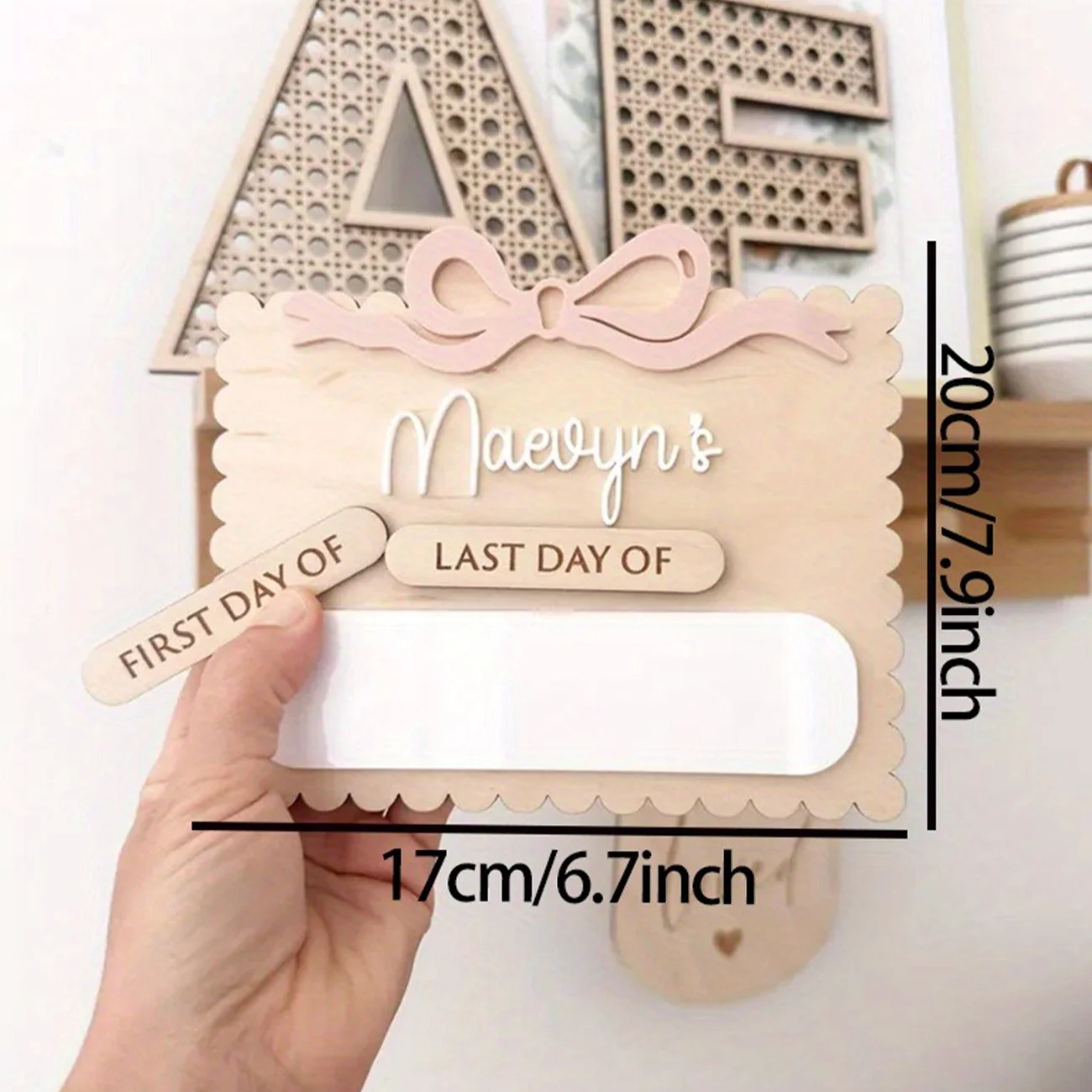 Custom Bow First & Last Day of School Wooden Sign, Personalized Custom Name 2D Flat Reusable School Memory Board, Scalloped Wood
