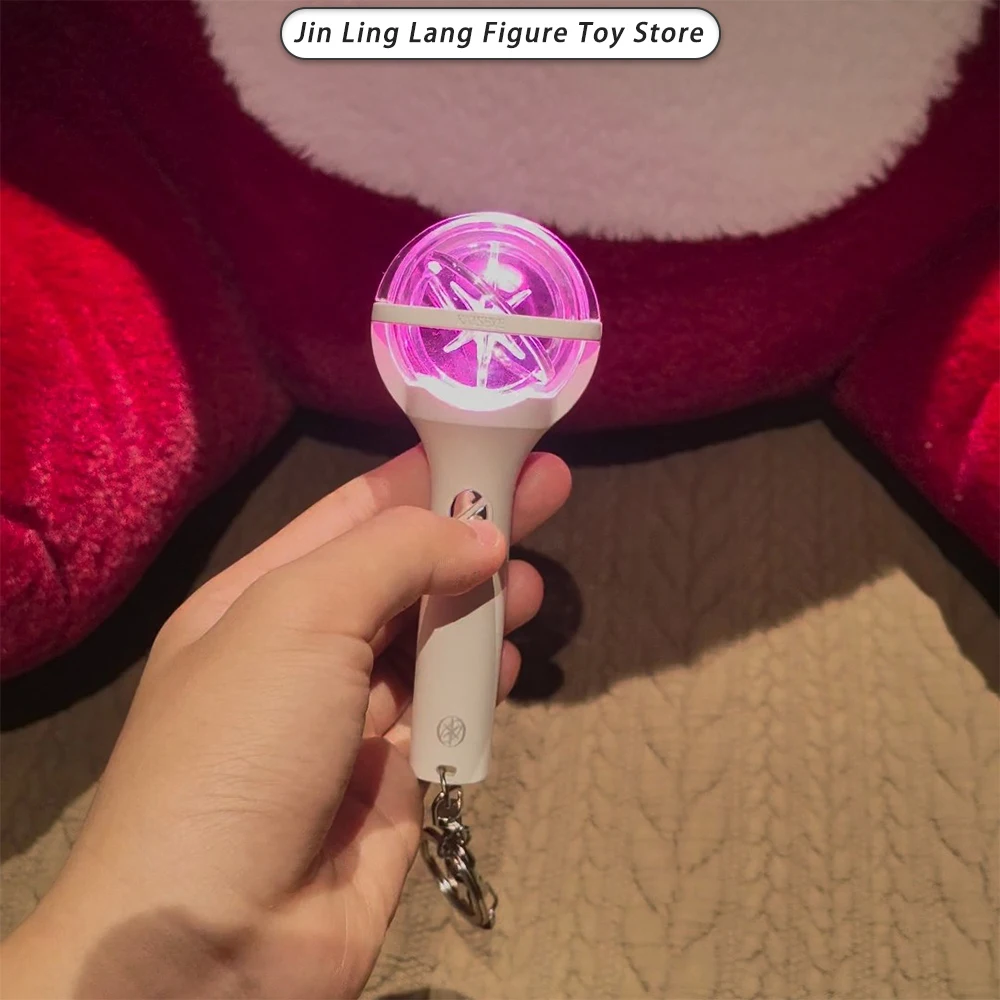 Dostępny od ręki Mini Light Stick Katseye, stylizowany na koncertowe light stick Kpop idolów, idealny na imprezy, prezent dla fanów.