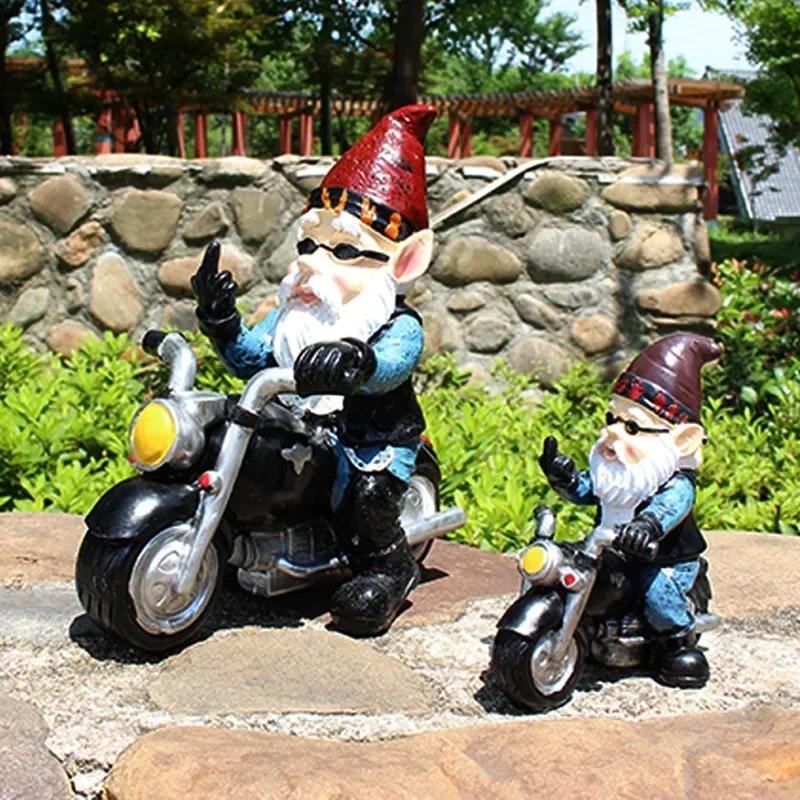 Funny Middle Finger Gnomes Biker Dwarfs Old Man Riding Motorcycle Statue Resin Crafts Garden Home Window Decoration