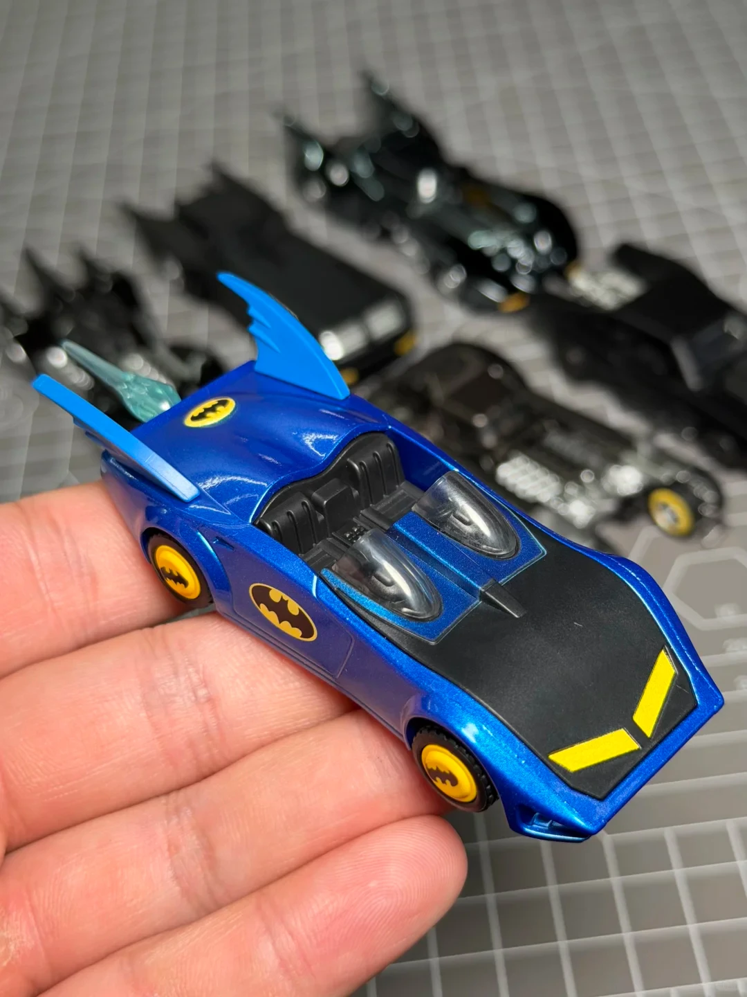 In Stock Blokees Wheels E01 1989 Batmobile Model Car Licensed Batman Diecast Collectible Assembly Vehicle Toys Gifts - view 5