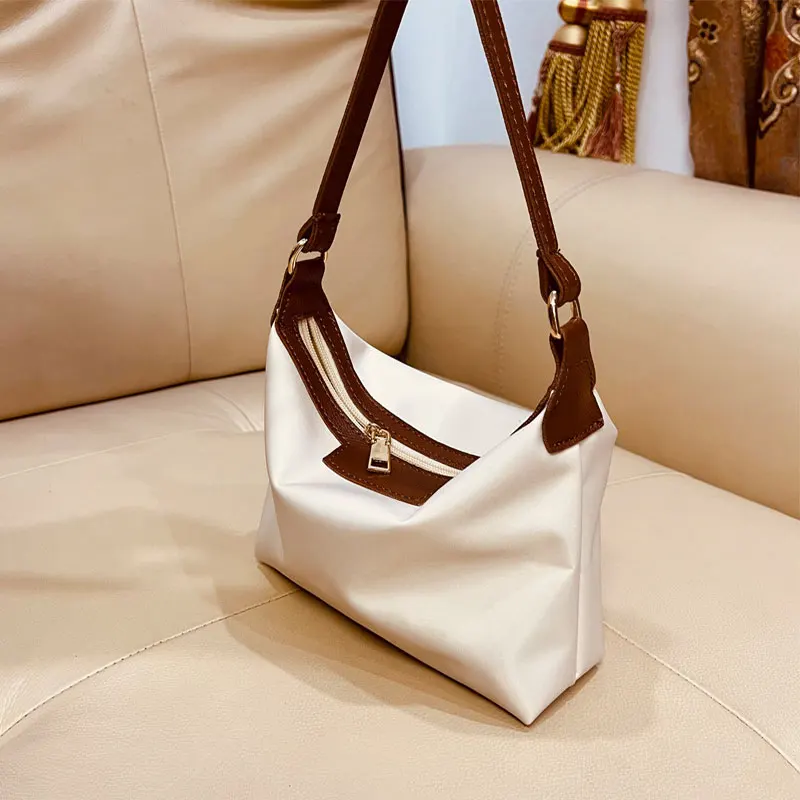 

Minimalist Mini Hand-held Dumpling Bag Casual Nylon Waterproof Hand-held Underarm Bag Shopping Small Shoulder Bag