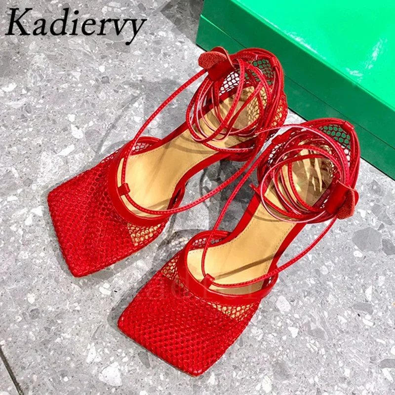 Tacchi alti estivi décolleté da donna Mesh Hollow Outs scarpe da pista scarpe da donna alla caviglia incrociate con tacco sottile sandali scarpe da