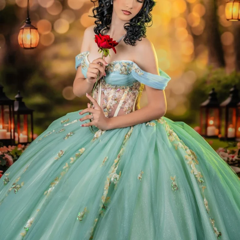 

Green Quinceanera Dress off-shoulder Glitter 3D Flower Decal Layering Long tail vestidos de 15 Quinceanera ﻿Customize