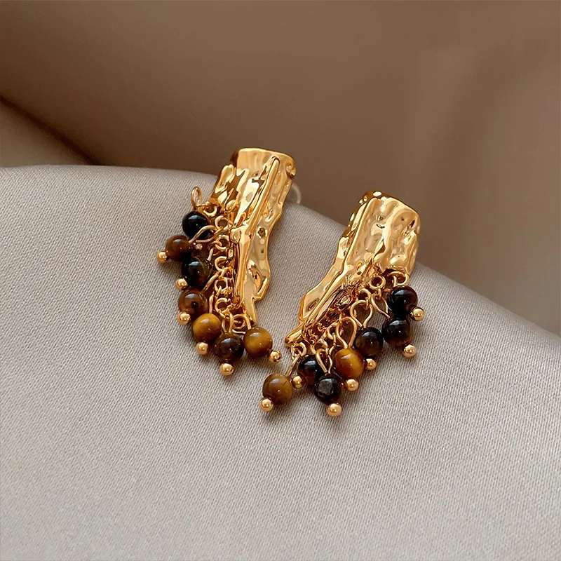 Pleated Fringed Stud Earrings Maillard Retro Temperament Commuter Versatile Earrings Light Luxury Niche Women
