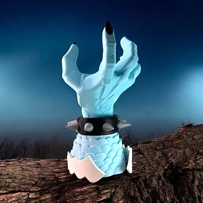 قطعة واحدة من الحلي النموذجية الطرفية Kaido على شكل ذراع PS5 وحدة تحكم ألعاب قوس سطح المكتب الحلي نموذج الرسوم المتحركة