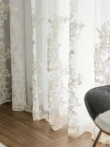 유럽식 자수 흰색 거즈 커튼은 천공이 없고 우아한 코트 스타일의 반 암막 투명 커튼으로 거실용입니다.