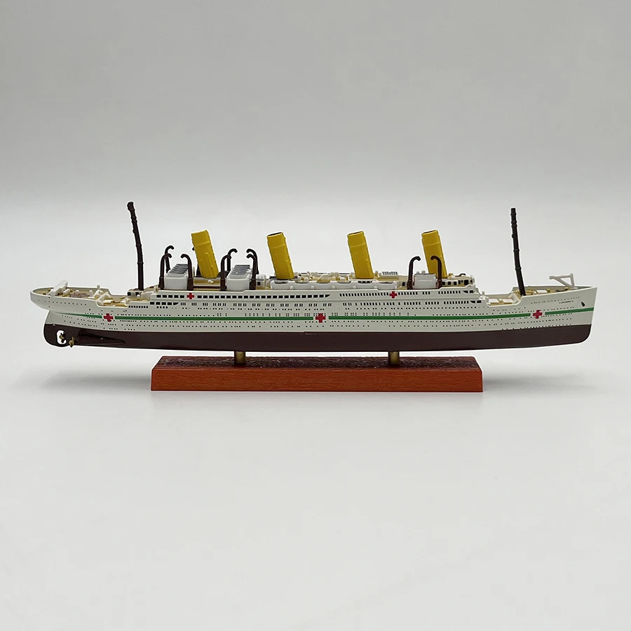 1:1250 Diecast Ship Model Toy HMHS Britannic / Norway Ocean Liner Cruiser Replica Collection