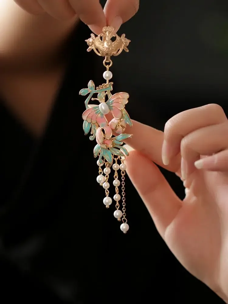 New Chinese Style Antique Tassel Butterfly Pendant Chest Hanging Decorative Brooch Accessories Chinese Ming and Qing Dynasties