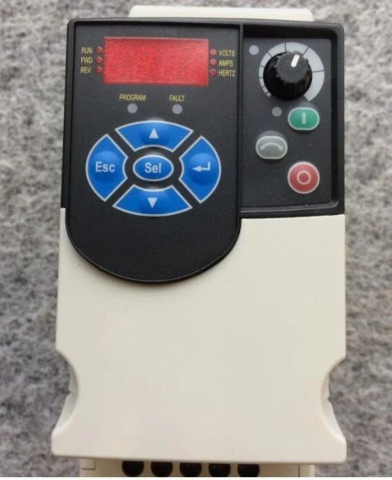 

Brand new Original Inverter 22F-D2P5N103 Inverter 0.75KW/380V Fast delivery