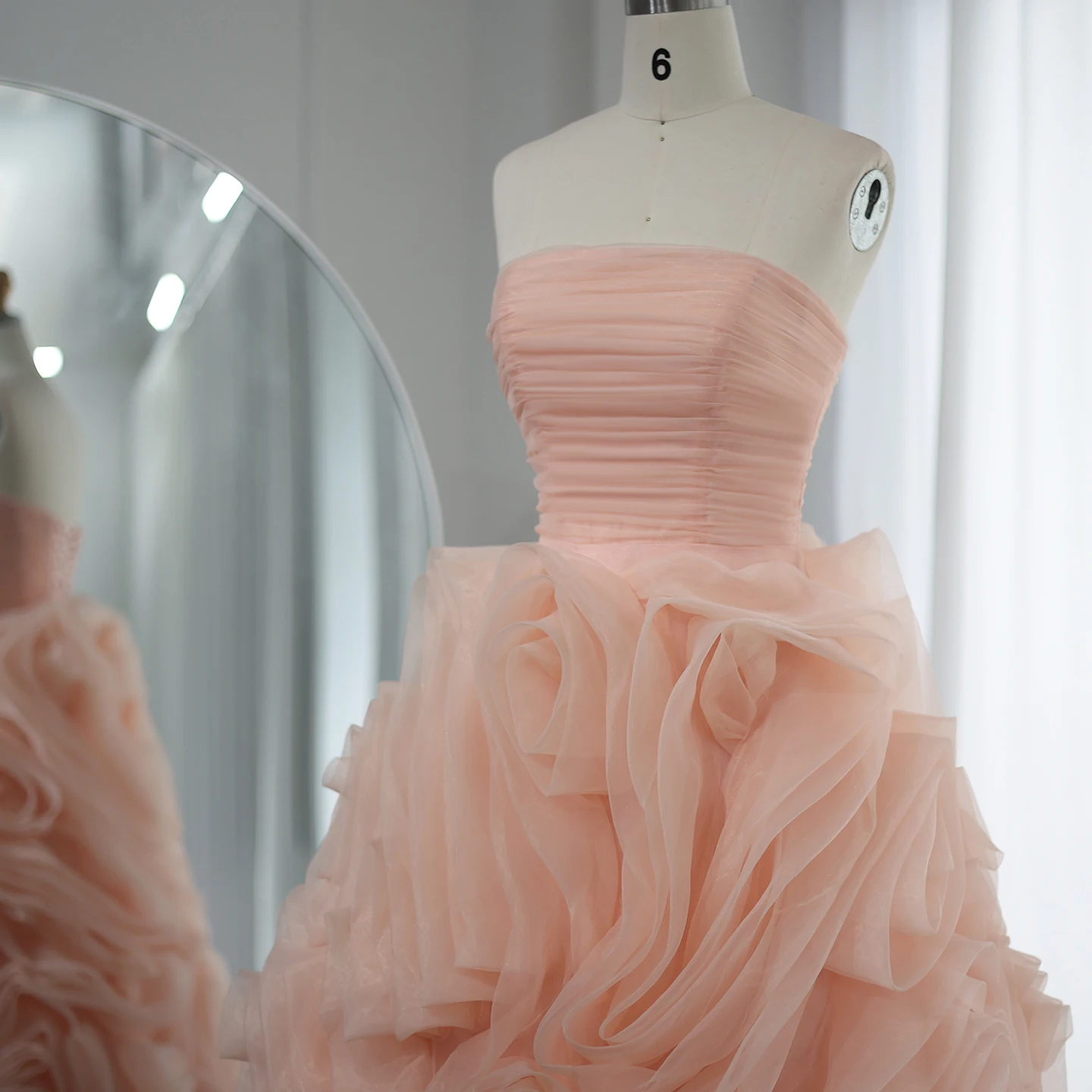 Sharon Said Luxuriöses 3D-Rosenblumen-Abendkleid in Lila für Hochzeitsfeier, Trägerloses Midi-Gala-Kleid in Rosa, Formelles Kleid SF451, Maßanfertigung – Detail 20