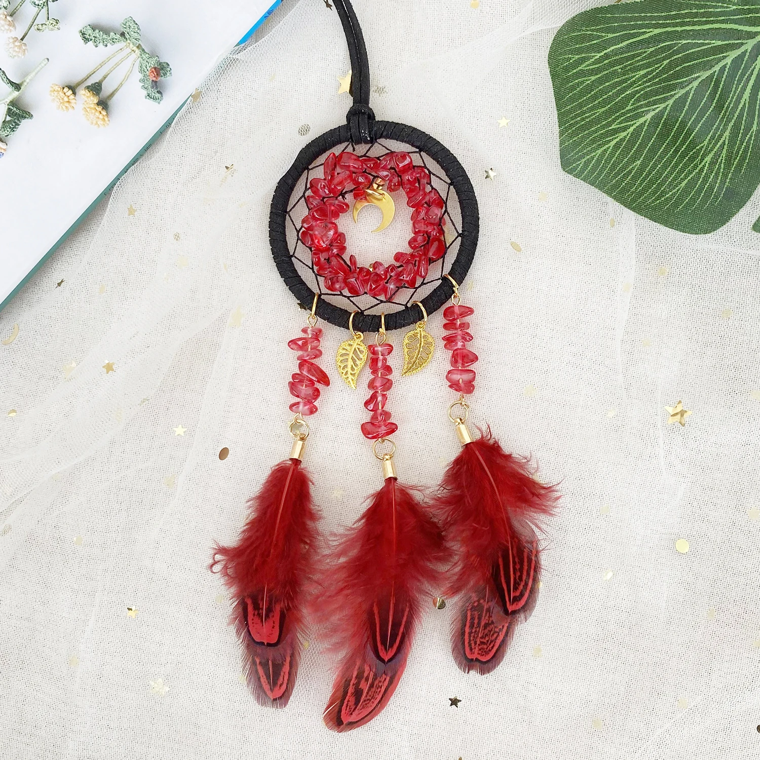 Red Crystal Feathers Mini Dream Catcher Car Pendants Wall Hangings Handmade Oranents Wind Chimes for Girls Birthday Gifts