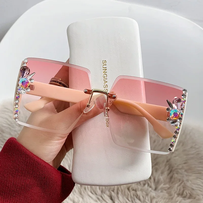 Fashion Oversized Square Sunglasses Women Luxury Brand Vintage Rimless Sun Glasses Diamond Decoration Eyeglasses UV400 Gafas