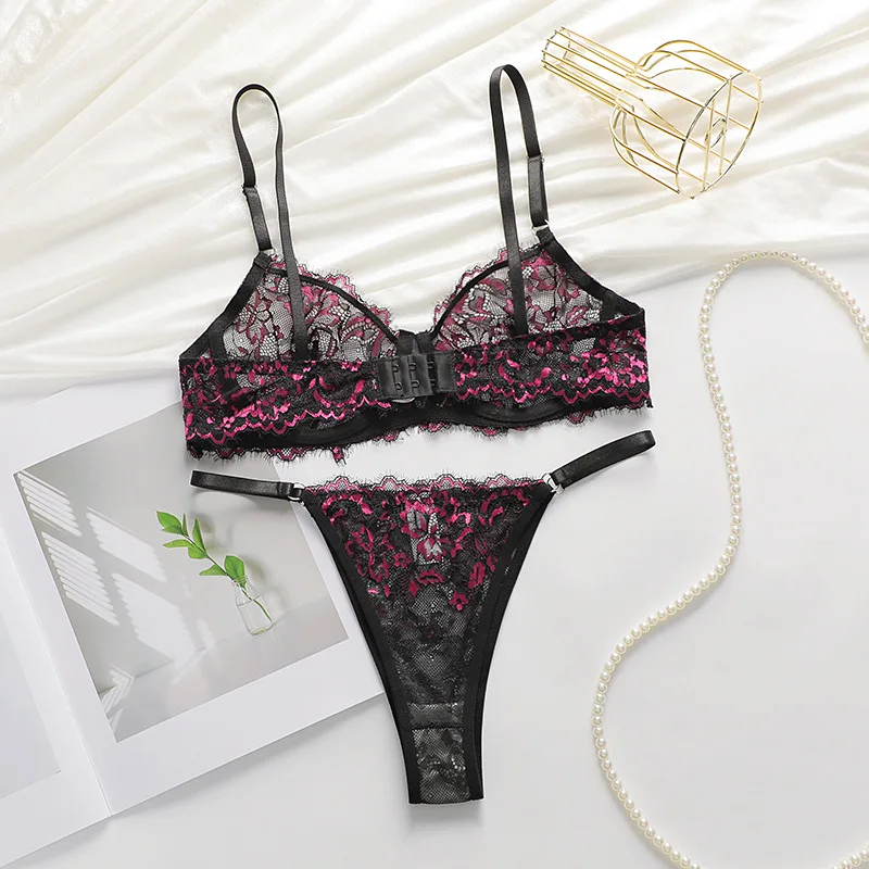 Set di reggiseno e slip con contorno di lingerie push up con ferretto in pizzo sexy per le donne che raccolgono set di bralette ricamate con biancheria intima sul petto