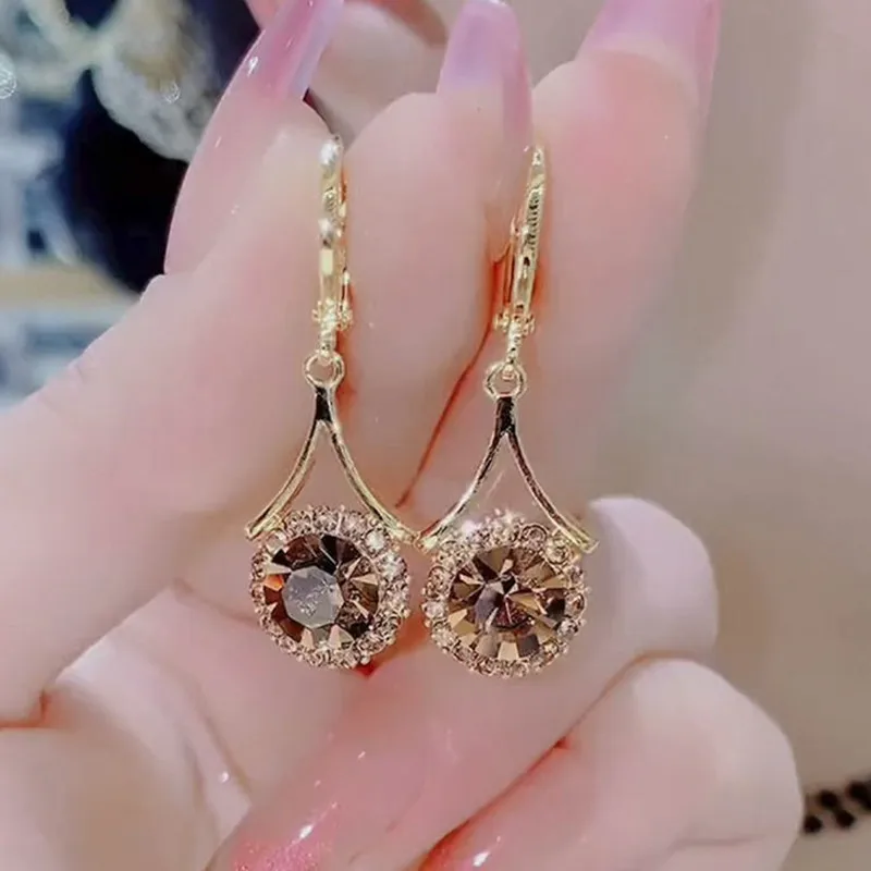 Exquisite Champagne Crystal Zircon Earrings for Women Fashionable Personalized Daily Accessories Party Jewelry Birthday Gifts