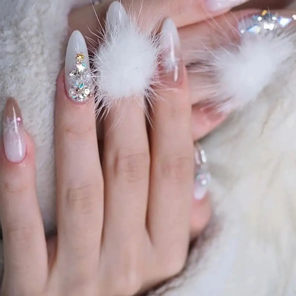 Exquisite  Fashion Pompom Nail Stud Delicate Nail Art Hairball Beautiful   for Personal