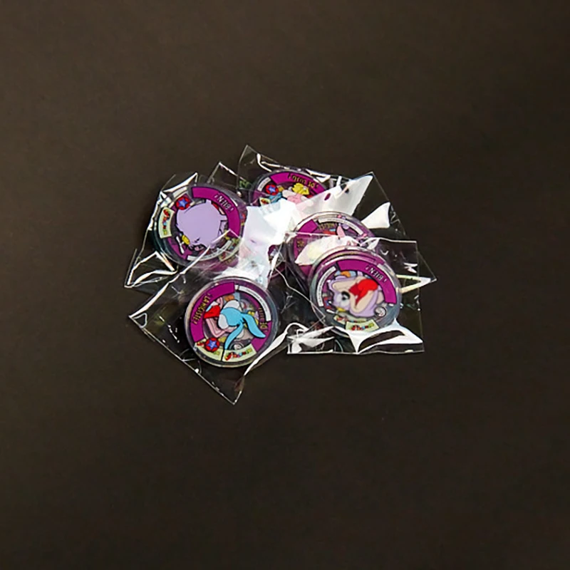 Lote De Tazos Tiny Toons 4pcs Material Acrílico Novo Looney Cartoon Tunes Sabritas Rare Pogs Taps Anime Cartão Álbum Coletor Presentes