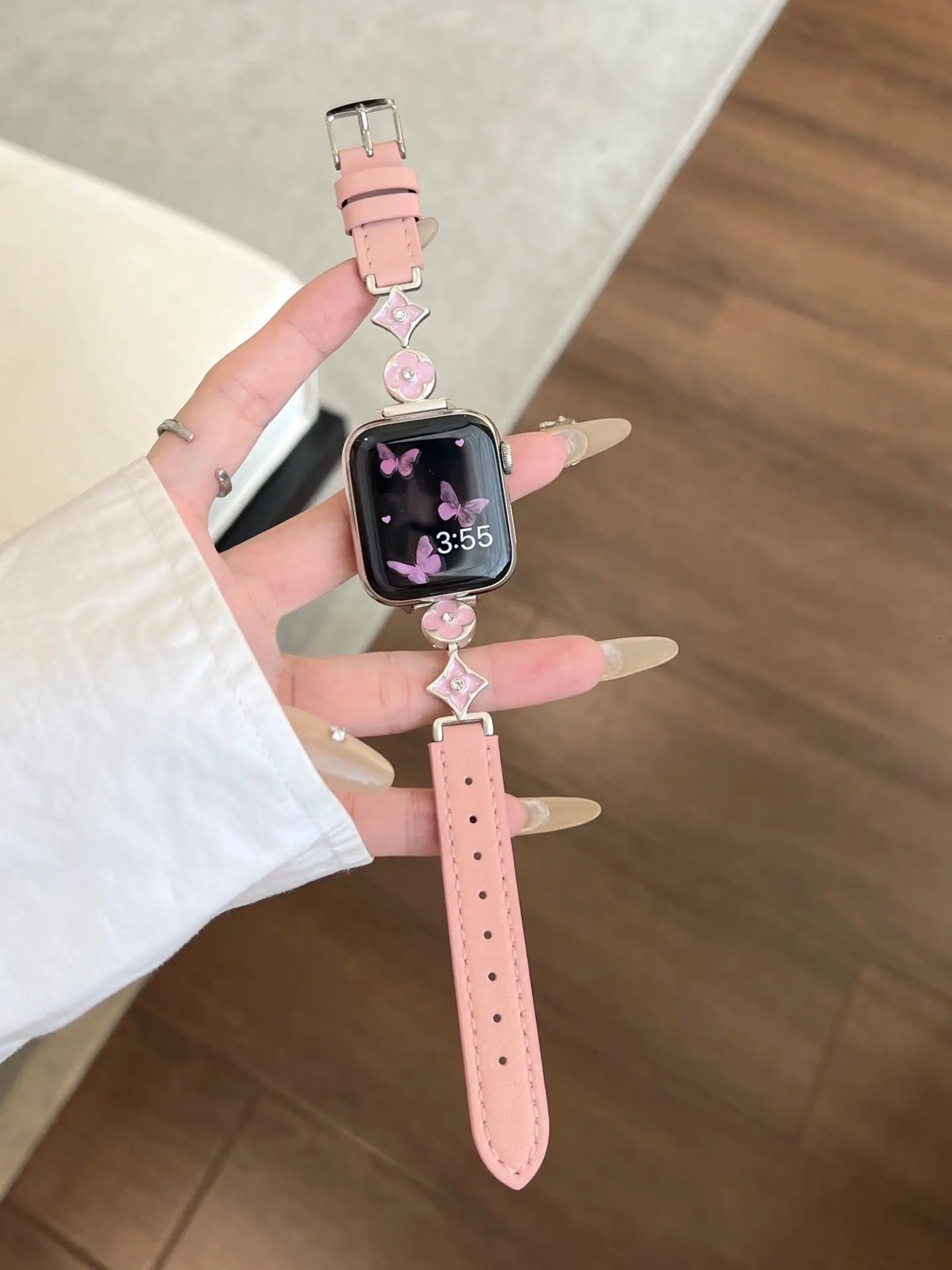 

Металлический кожаный ремешок для iWatch, совместимый с размерами 38 мм, 40 мм, 41 мм, 42 мм, 44 мм, 45 мм, 49 мм, модный ремешок.