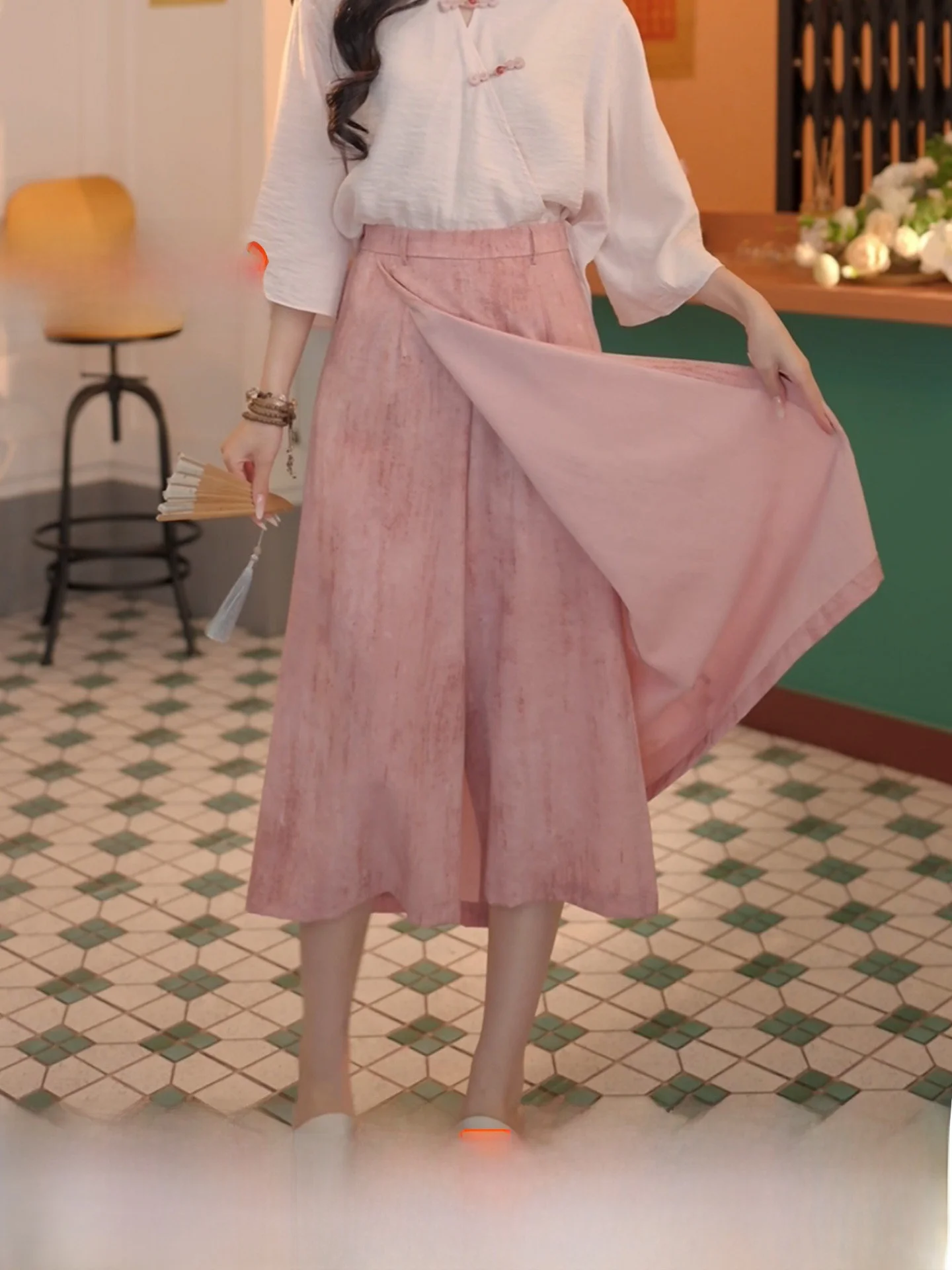 

Юбка миди Ding Jiaxin New Year's Radiance 2025: летняя винтажная модель с высокой талией, тонкая, стройнящая, универсальная, А-силуэт, для женщин