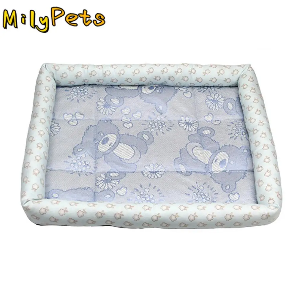 

Portable Ice Silk Dogs Cooling Bed Comfortable Soft Su Dog Mat Waterproof Anti-Slip Cooling Summer Pad Small and Medium Dog