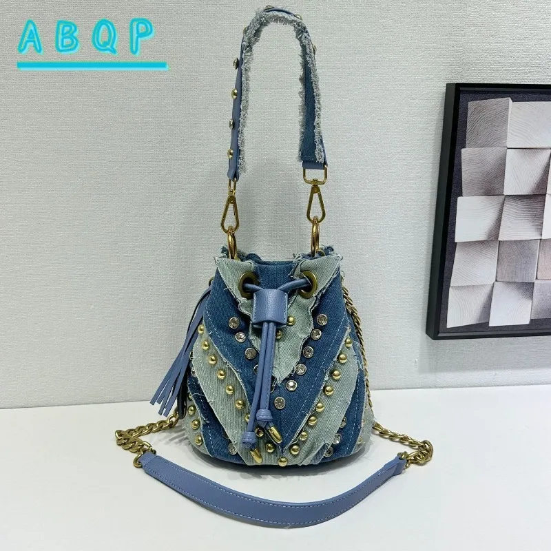 

ABQP New Women's Diamond Studded Handbag Luxury Brand Rivet Women's Shoulder Bag Large Capacity Casual Fashion Women's Bag