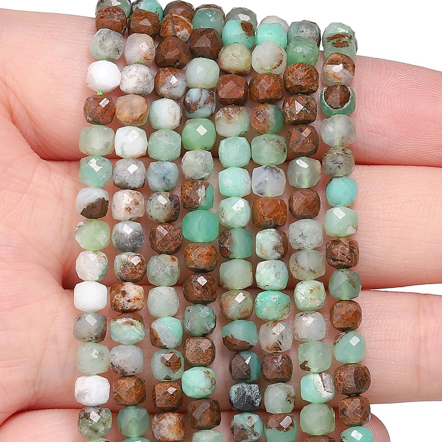 AAA حجر الكريسوبراسي الطبيعي الخرز 3.8-4.3 مللي متر الأوجه مربع مكعب الخرز فضفاض خزر عازل لصنع المجوهرات Diy بها بنفسك اكسسوارات