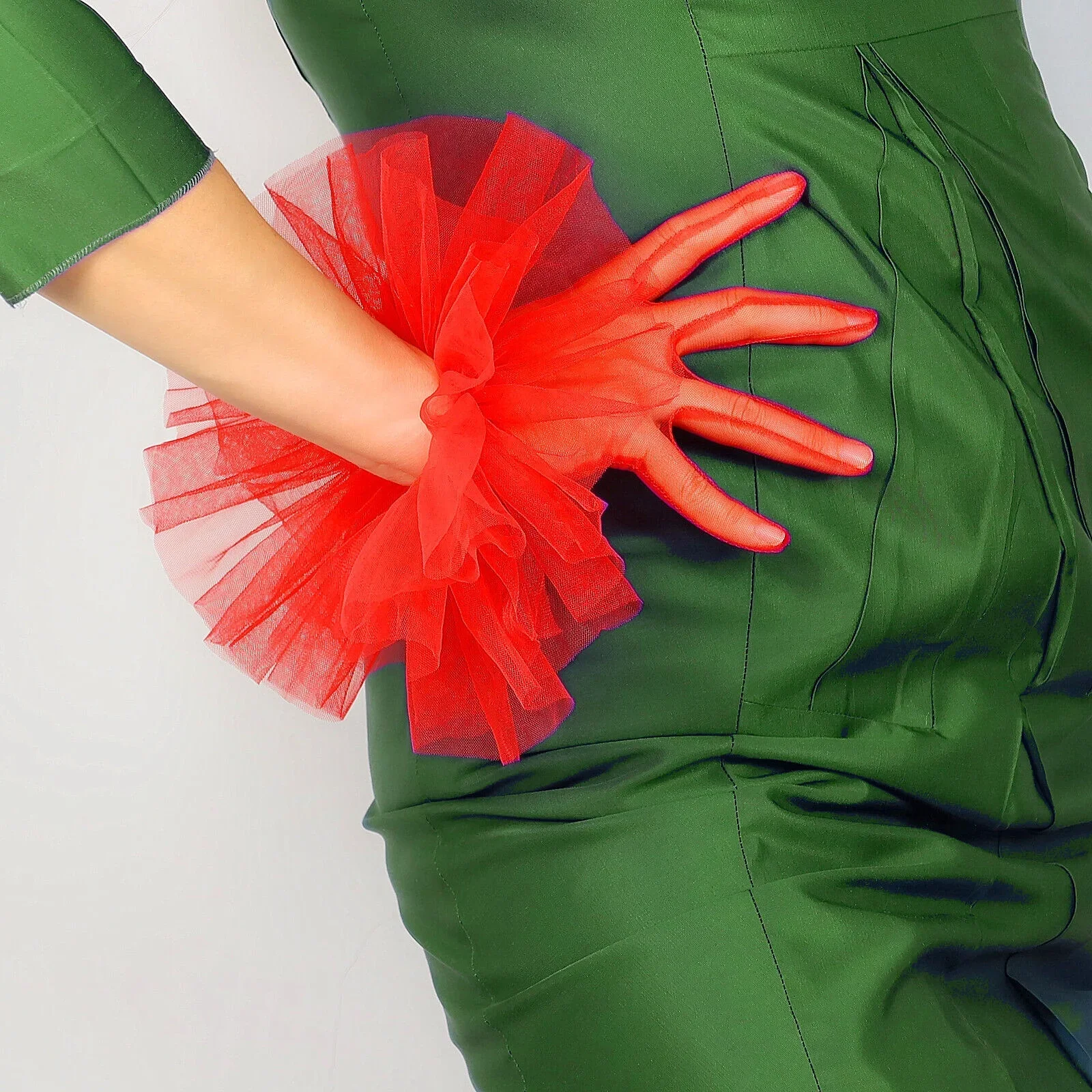 Women's Red Tulle Lace Gloves Cheerleader Short Sheer Mesh Ruffle Elastic Puff Cuffs Dancing Party Evening Wedding Bridal Glove