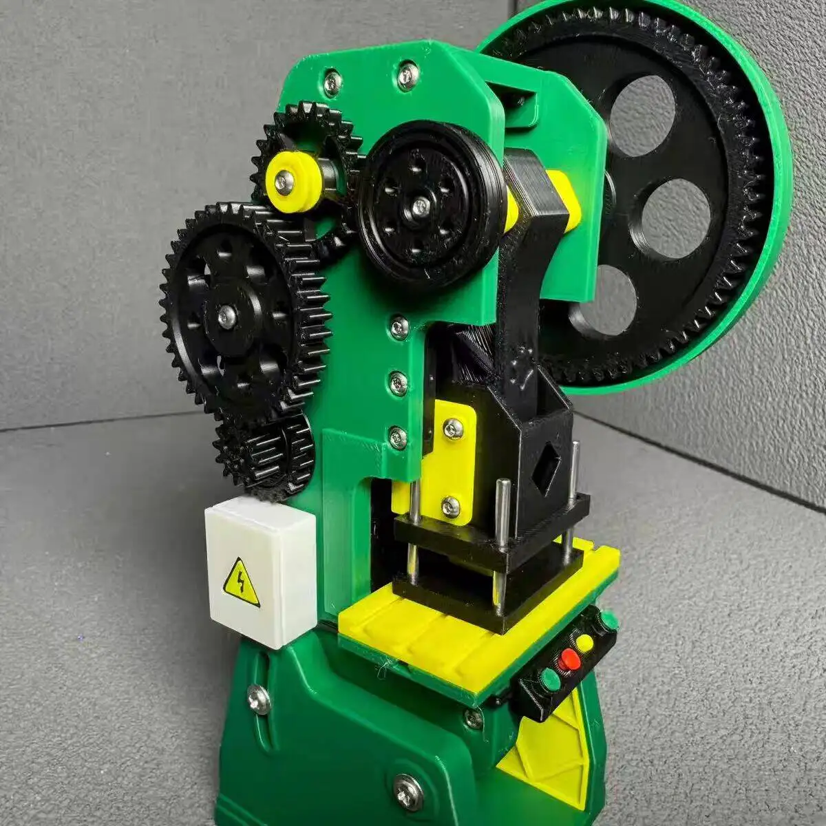 Drukarka 3D Mechaniczna Prasa Wykrojnikowa
