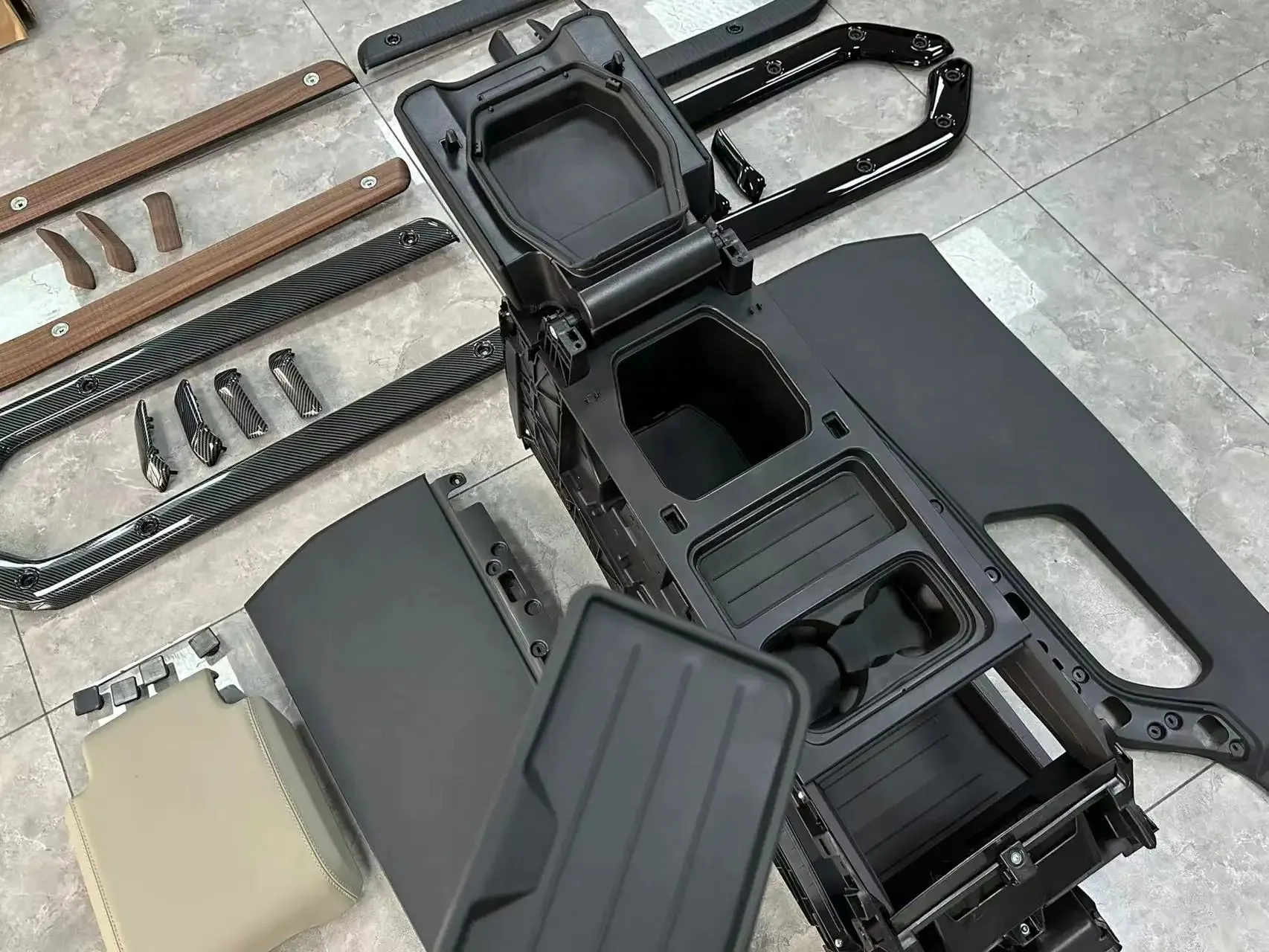 Car Armrest Box Center Console For Land Defender Rover 2020+ Defender 90/110/130 L663