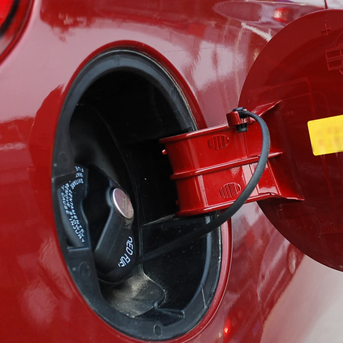 Couvercle de bouchon de carburant de voiture précieux, ligne de câble, anneau de UL, Fiat 500, Grande Punto, Bravo, Doblo, adieu, Romeo