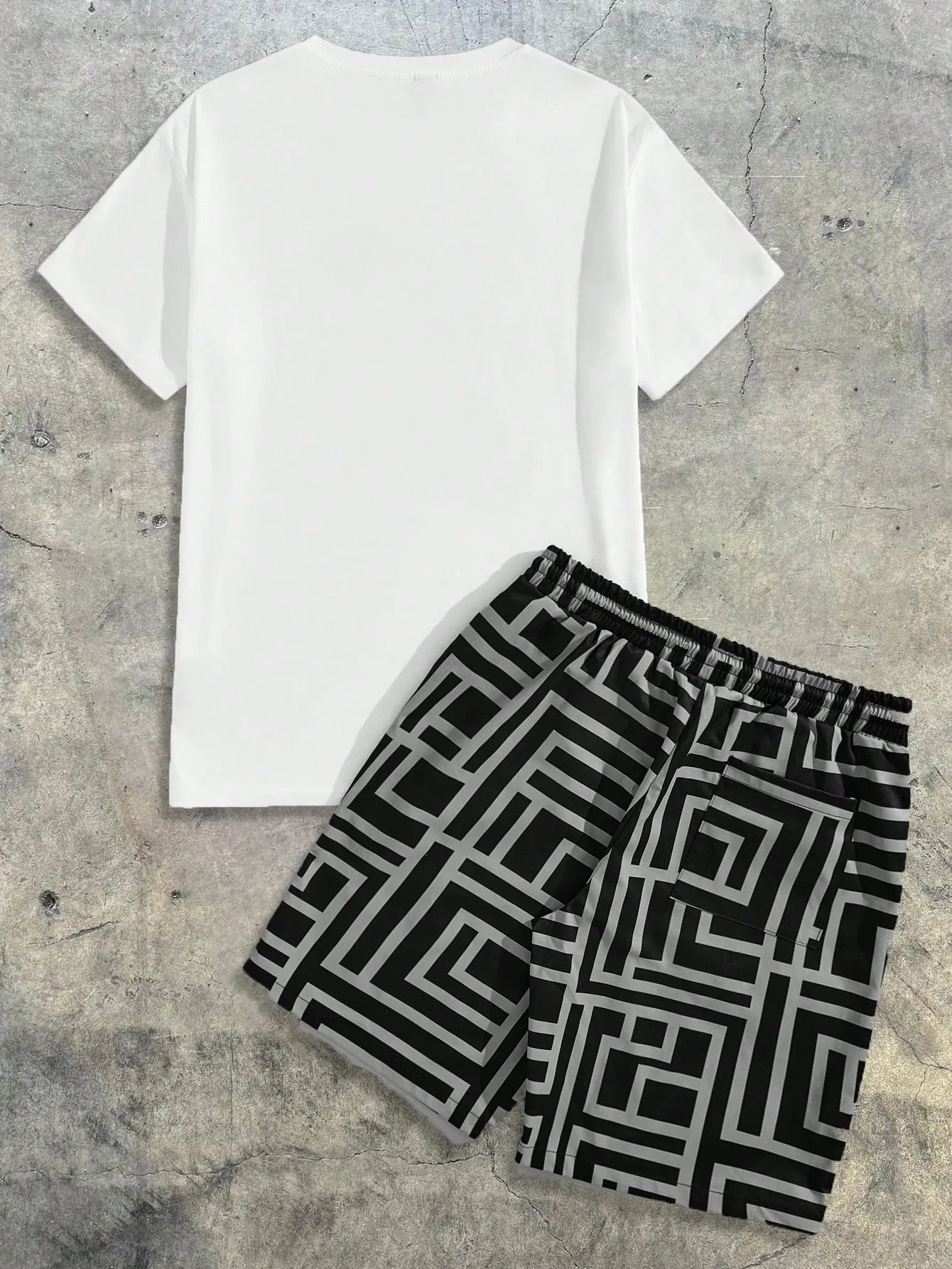 2026 Summer Men's Short-Sleeved Shorts Set with Bear Print Breathable Lightweight Casual Fashionable Outdoor Men's Clothing - Image 6