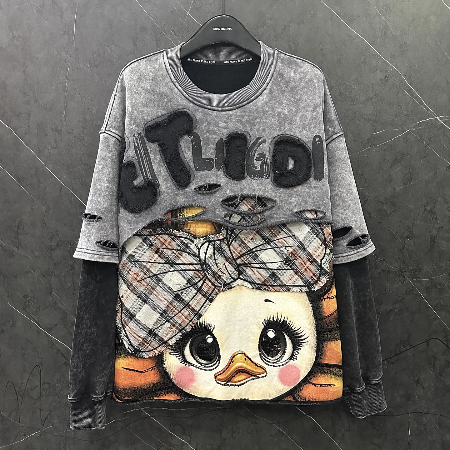 2025 Autumn Heavy Industry Distressed Fake Two-Piece Cartoon Crew Neck Sweatshirt for Women Loose Casual Fashion Versatile Top