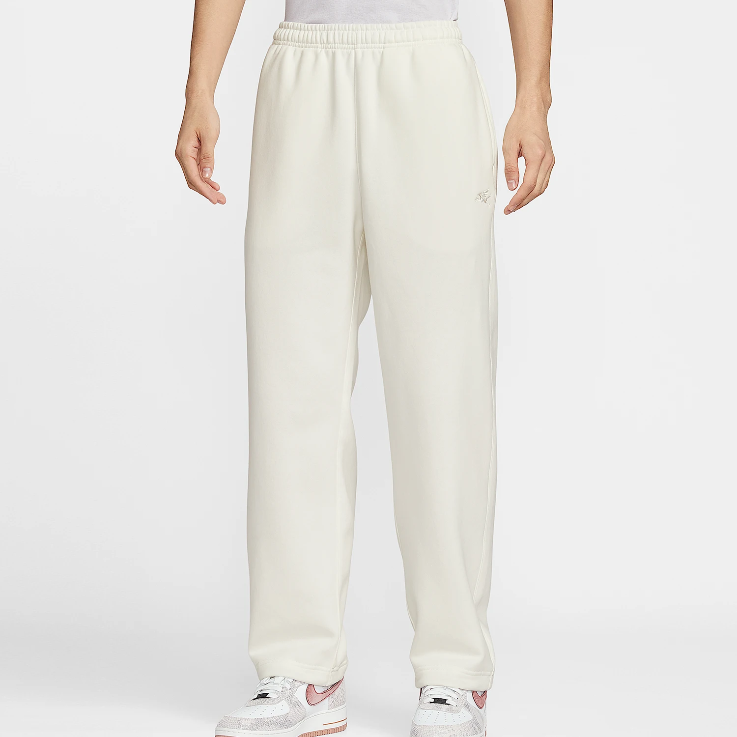 pantalon-decontracte-pour-homme-nike-authentic-club-taille-elastique-coupe-droite-avec-broderies-modele-iq3709-133