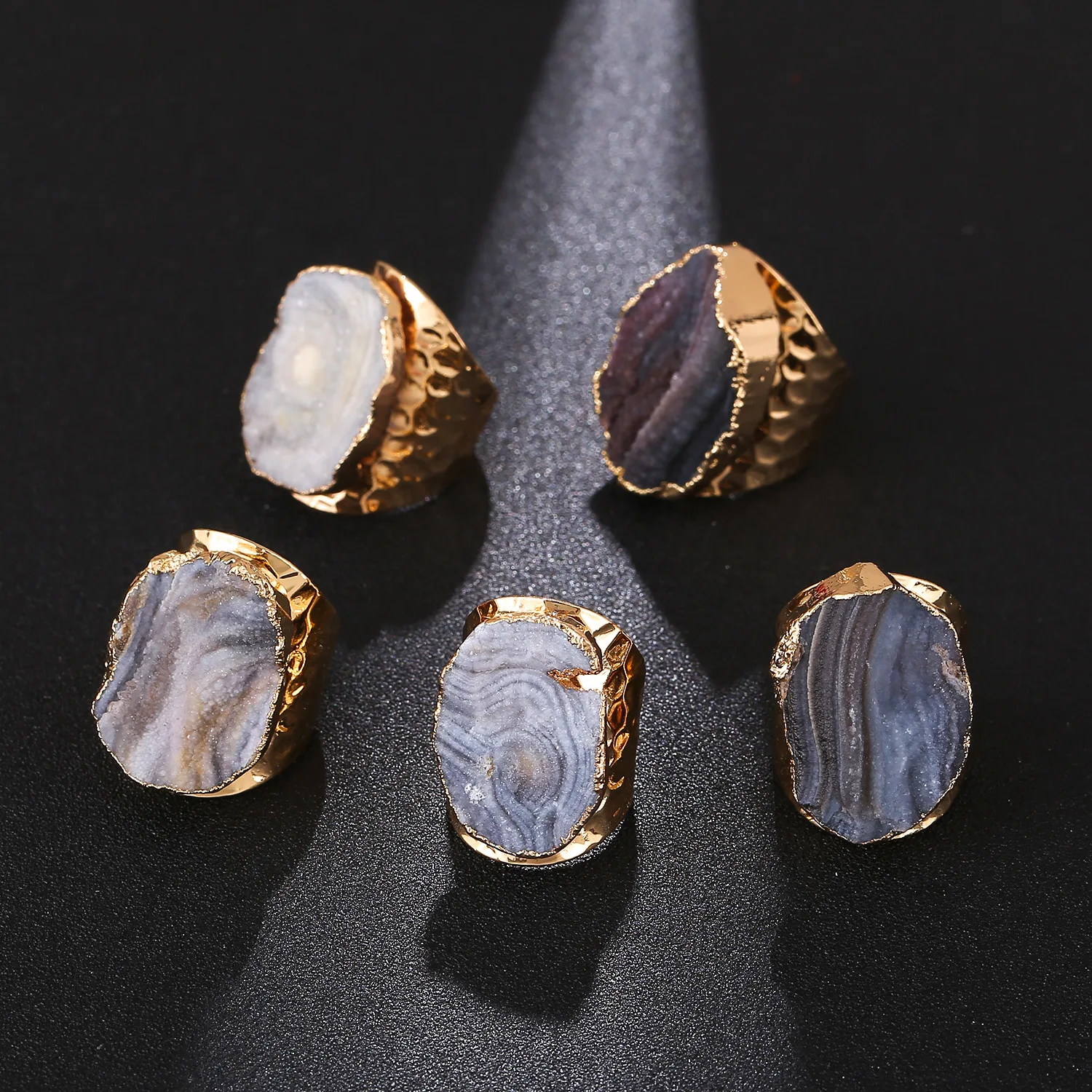 

Handmade genuine natural agate galaxy crystal cluster crystal cluster stripe adjustable fashionable and simple ring