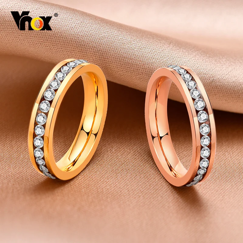 Vnox Exquisite Bling CZ Stone Wedding Rings for Women, Gold and Rose Gold Color Stainless Steel Bands,Valentine\'s Day Gift