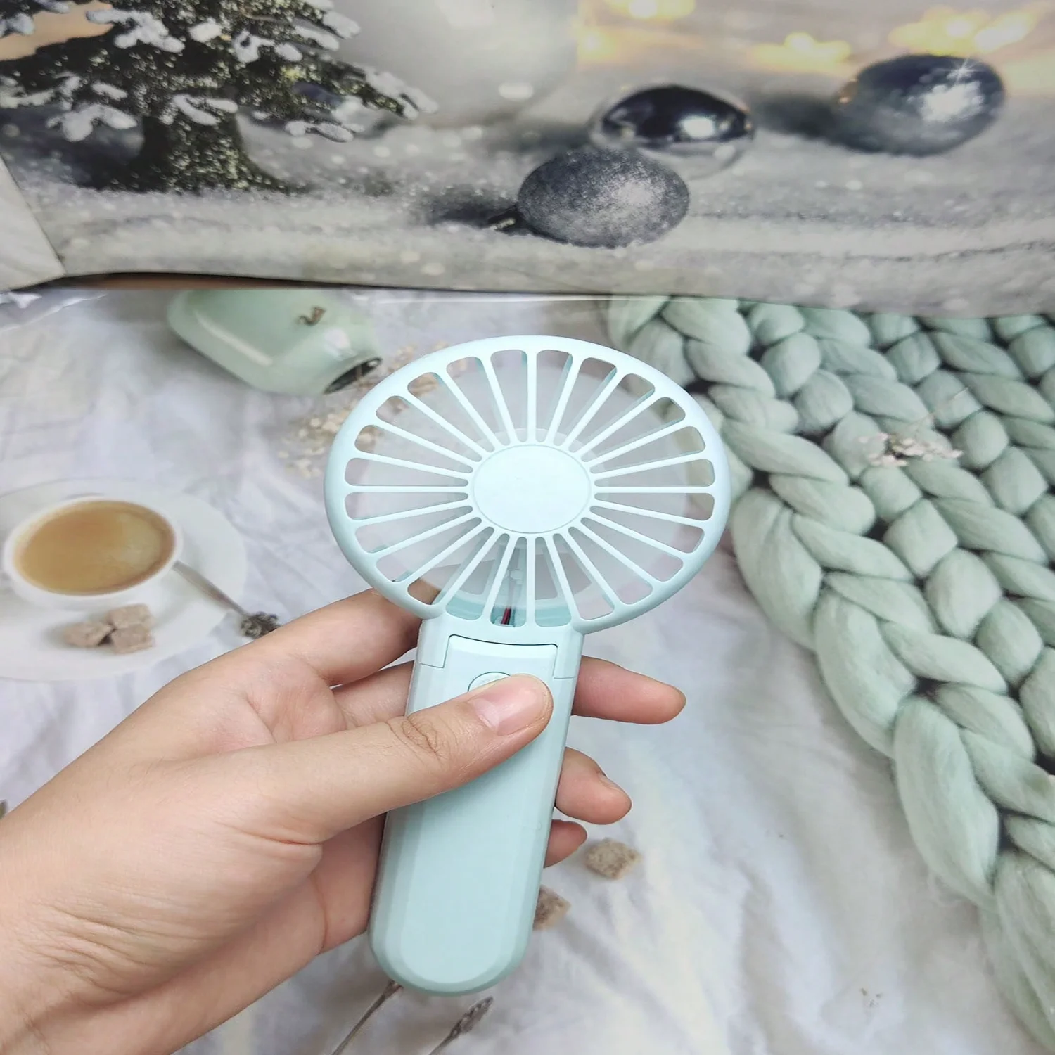 1 szt. Prosty ręczny mini wentylator, przenośny zewnętrzny wentylator ładujący USB lub mini wentylator stacjonarny do biura i użytku