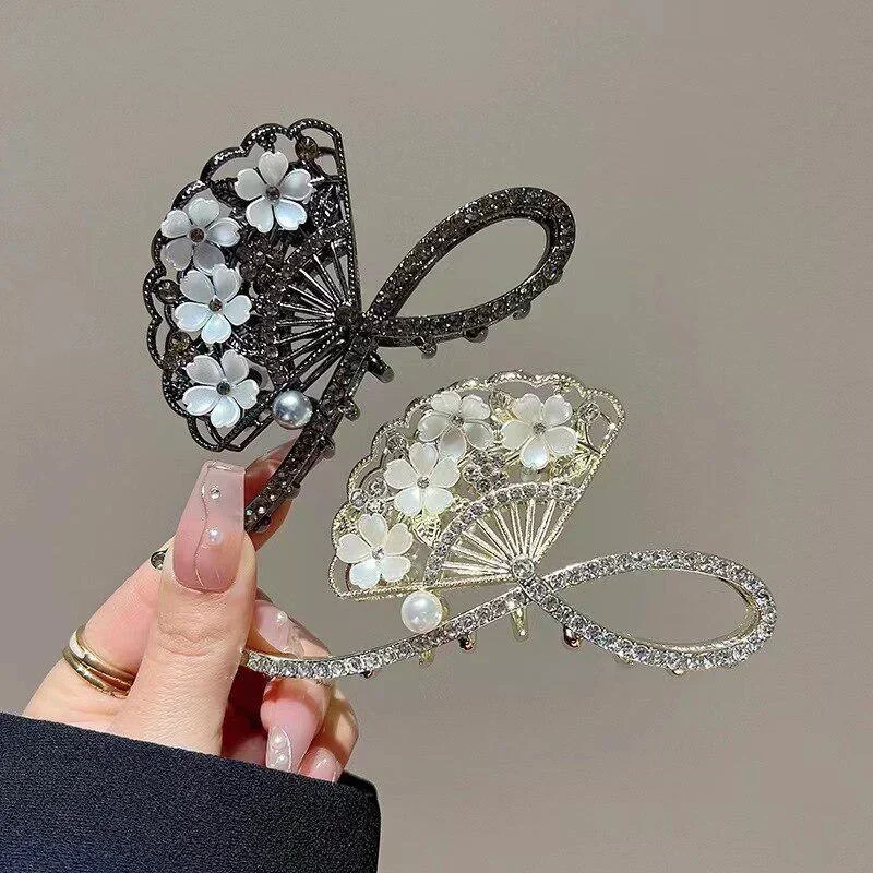 Vintage Chinese Elegant Pearl Flower Women's Fan-shaped Hair Clip Fashionable Personalized Decorative Accessories Creative Gifts