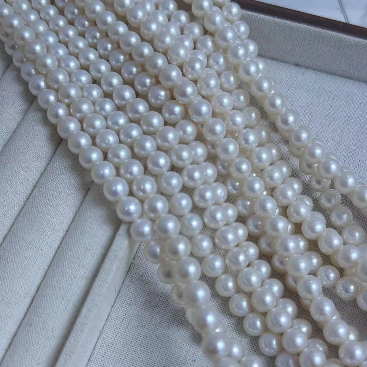 

Оптовая цена жемчуг AAA 8-9 мм натуральный круглый ожерелье из бисера Южного моря 925s-16-35 дюймов