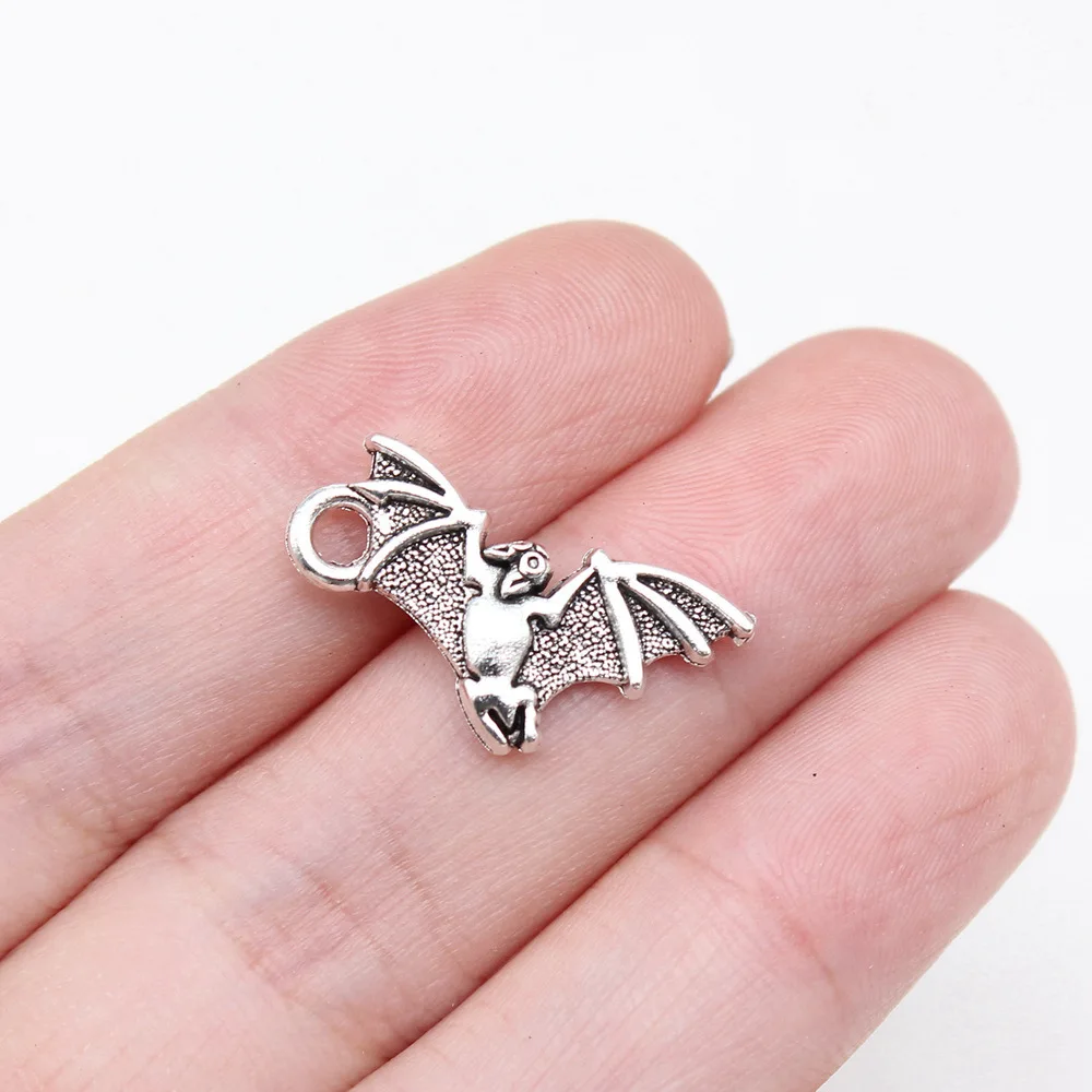 20pcs/lot 22x12mm bat Charms For Jewelry Making Antique Silver Color 0.87x0.47inch