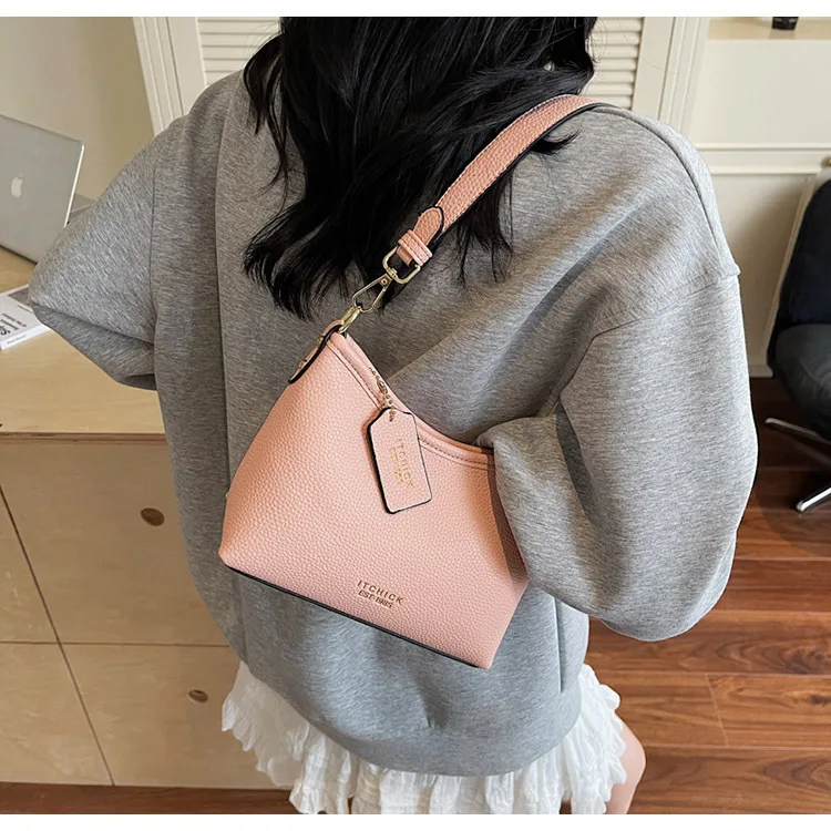 

High-End Luxury Hobo Bag - Trendy Viral, Armpit Shoulder Crossbody, Commuter & Textured