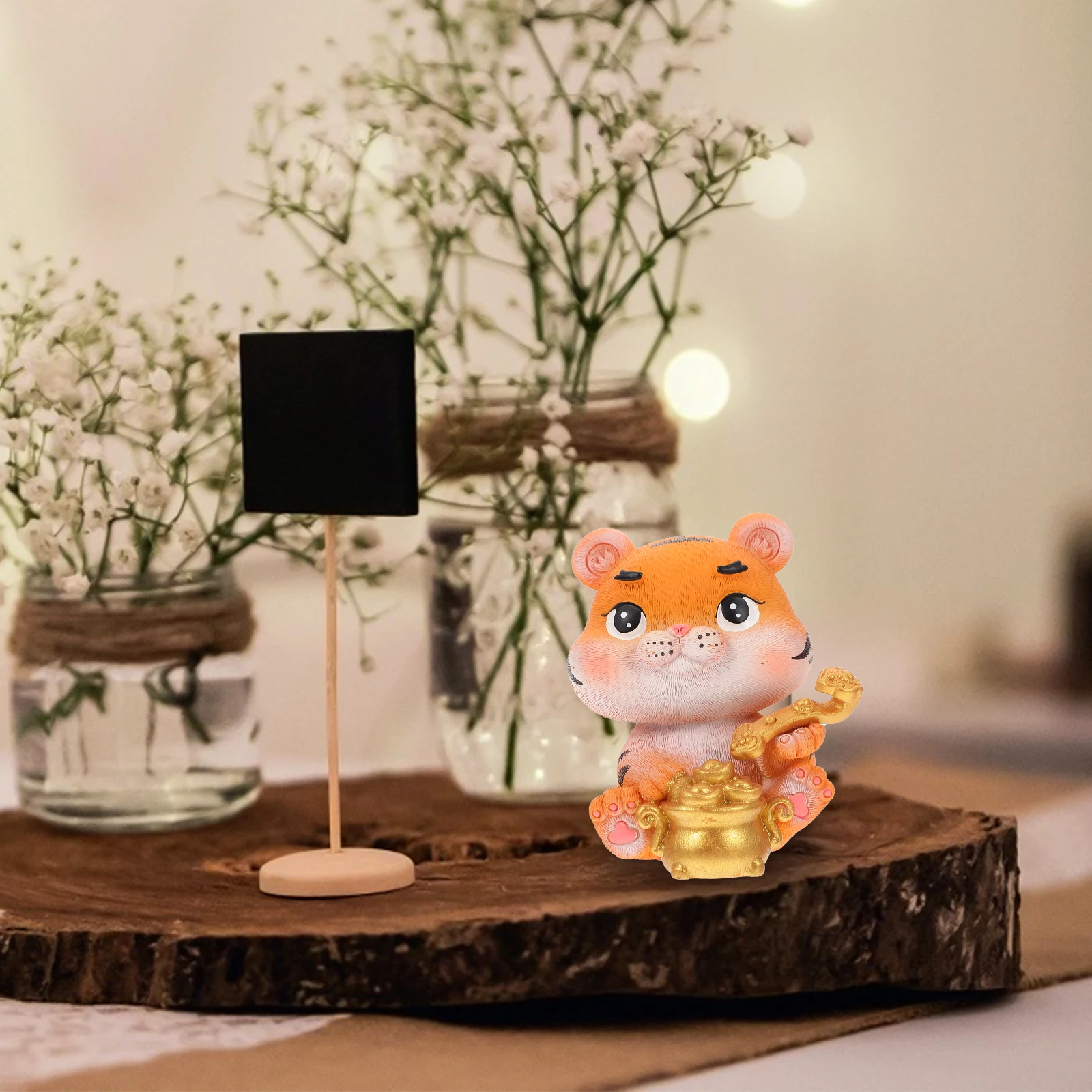 

Tiger Resin nament Small Figurine Desktop Decor Exquisite Modeling Indoor Use High Quality Material Durability Practicality