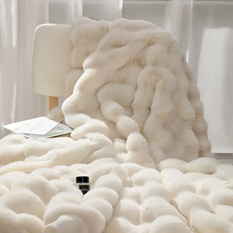 Light Luxury Bubble Rabbit Hair Casual Blanket Light Luxury Premium Sofa Blanket Soft Pillow Tuscan Bedroom Blanket